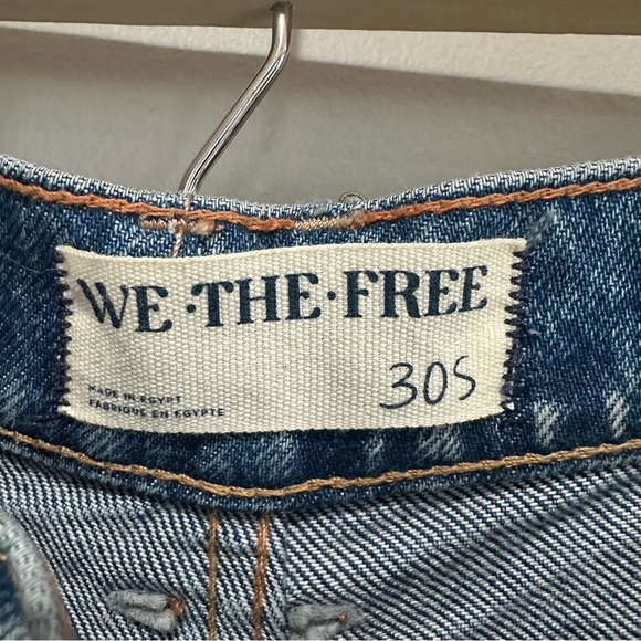 We The Free Good Luck Mid-Rise Barrel Jeans Ultra Light Beam Size 30 Short - Picture 13 of 16